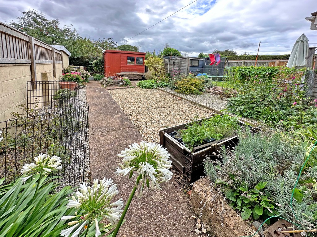 Ash Farm Close, Exeter - East and West of Exe